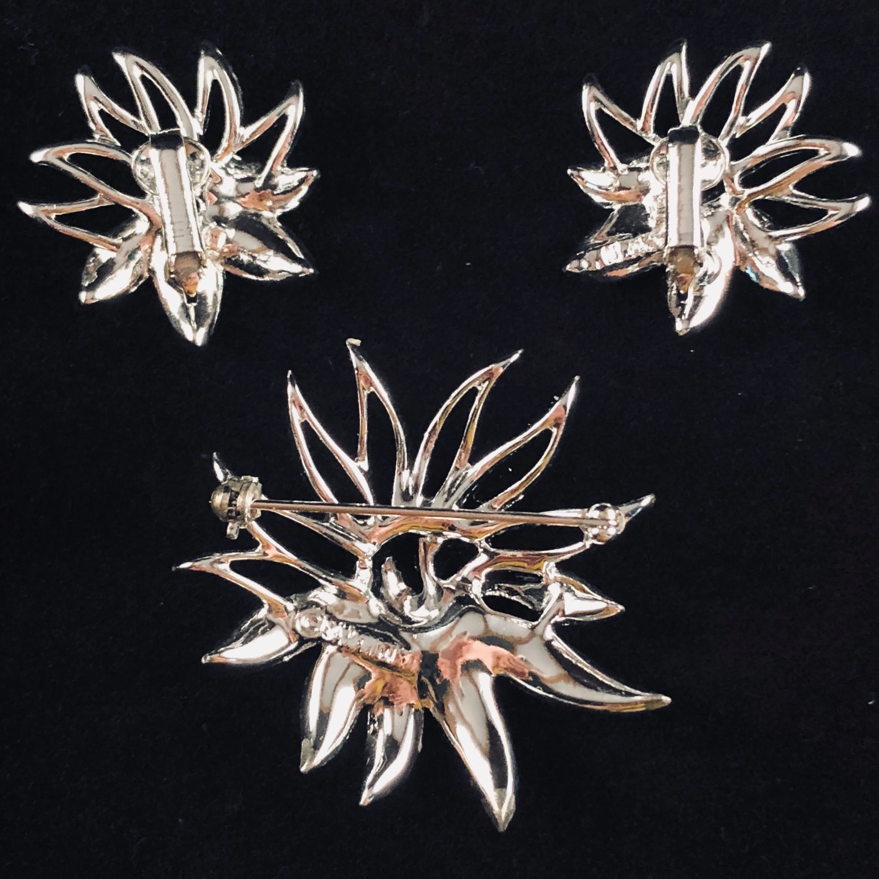 1969 Sarah Coventry Demi-Flower Brooch & Earrings