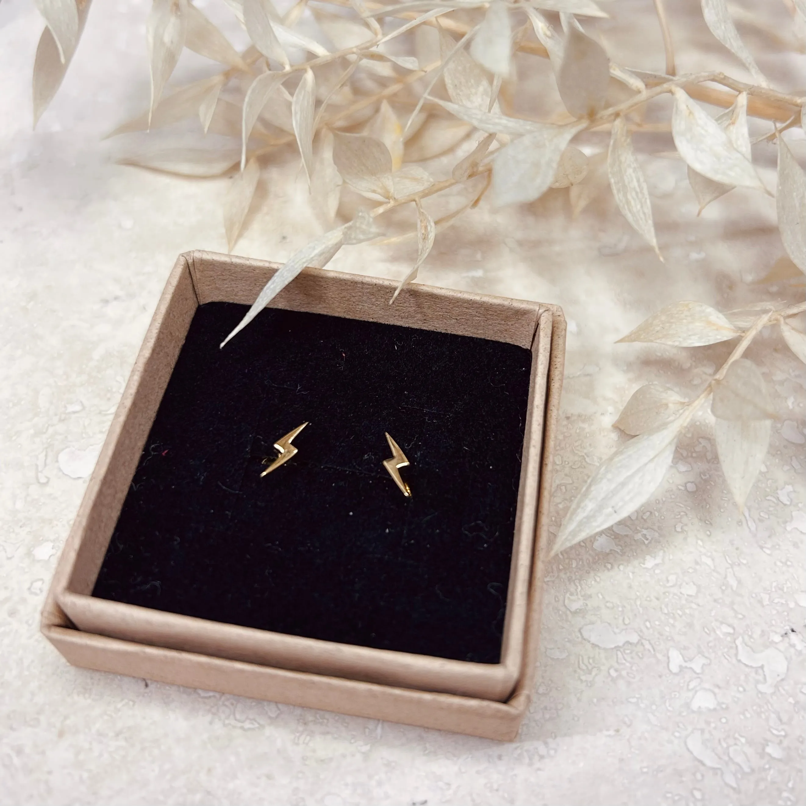 Gold or Silver Plain Lightning Studs