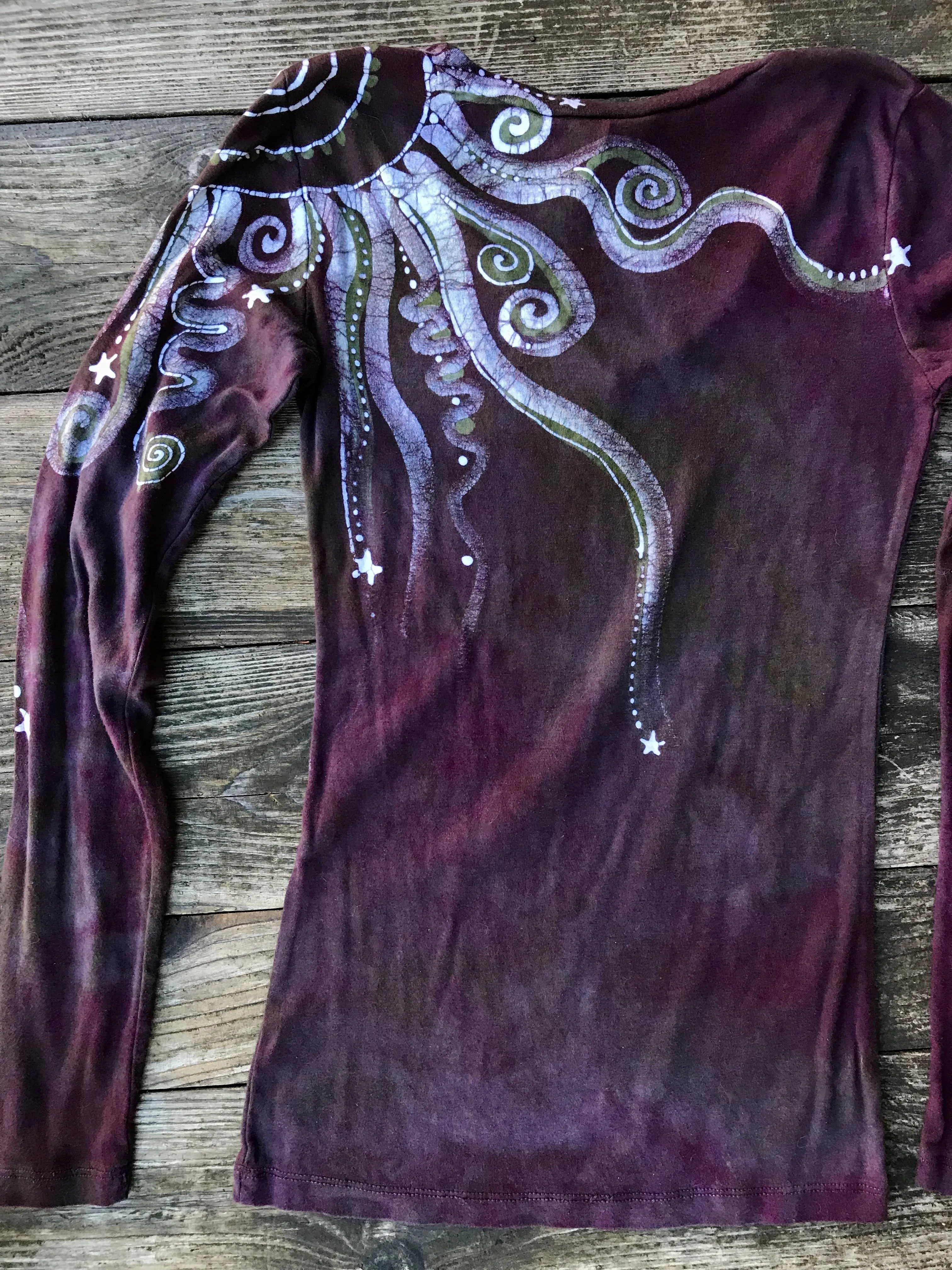 Sage and Mulberry Circle Of Life Long Sleeve Vneck Tee