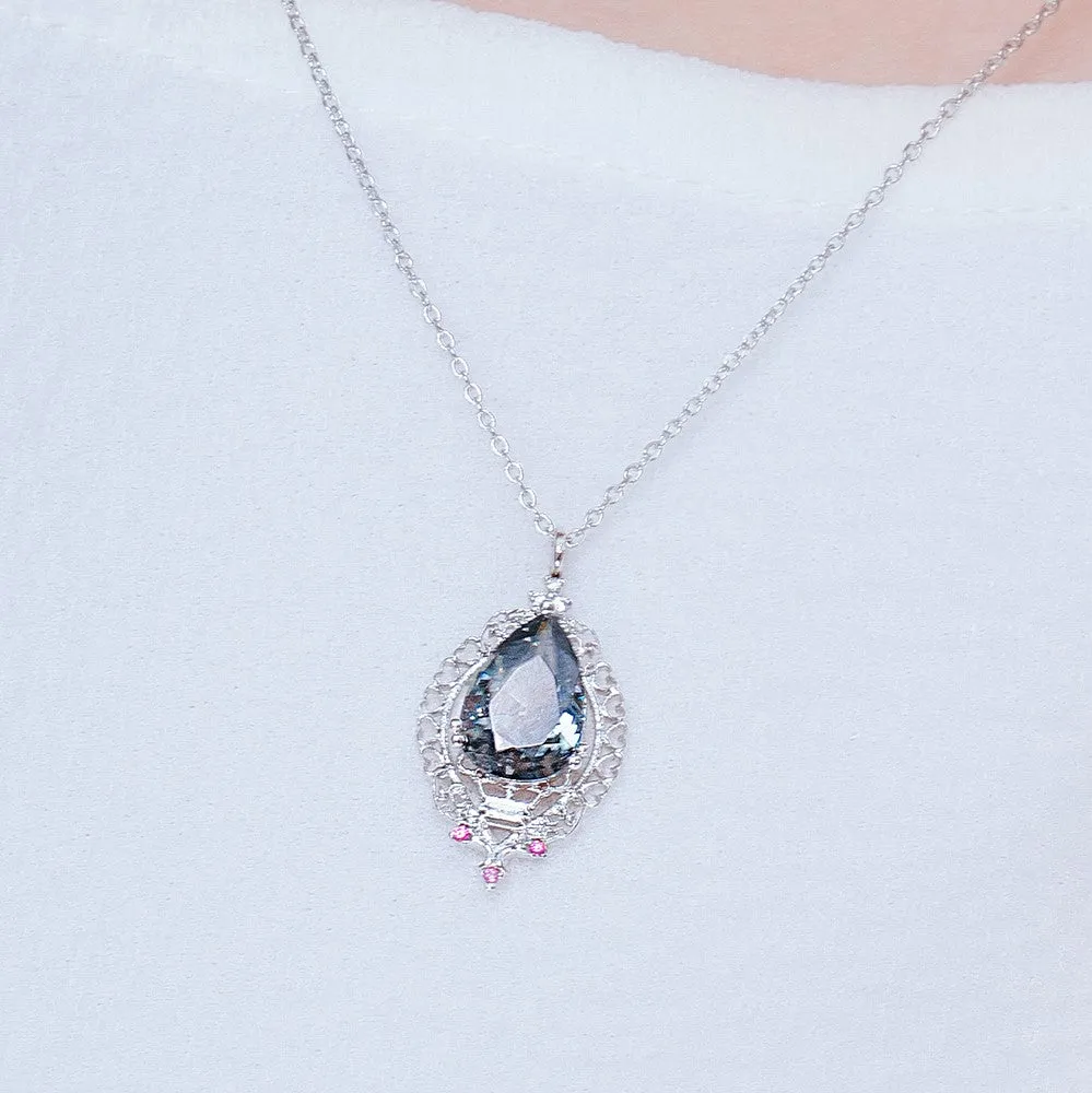 SEOUL BLUES Necklace